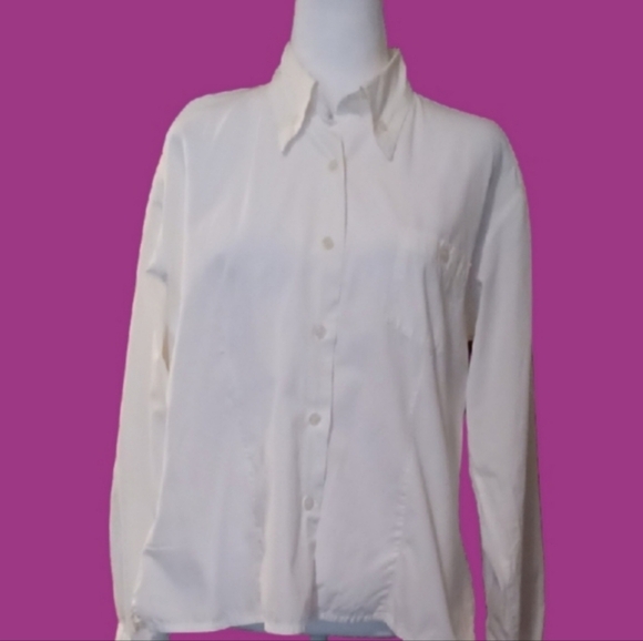 💫Classic White Button-Up Shirt With Pocket - Picture 2 of 10